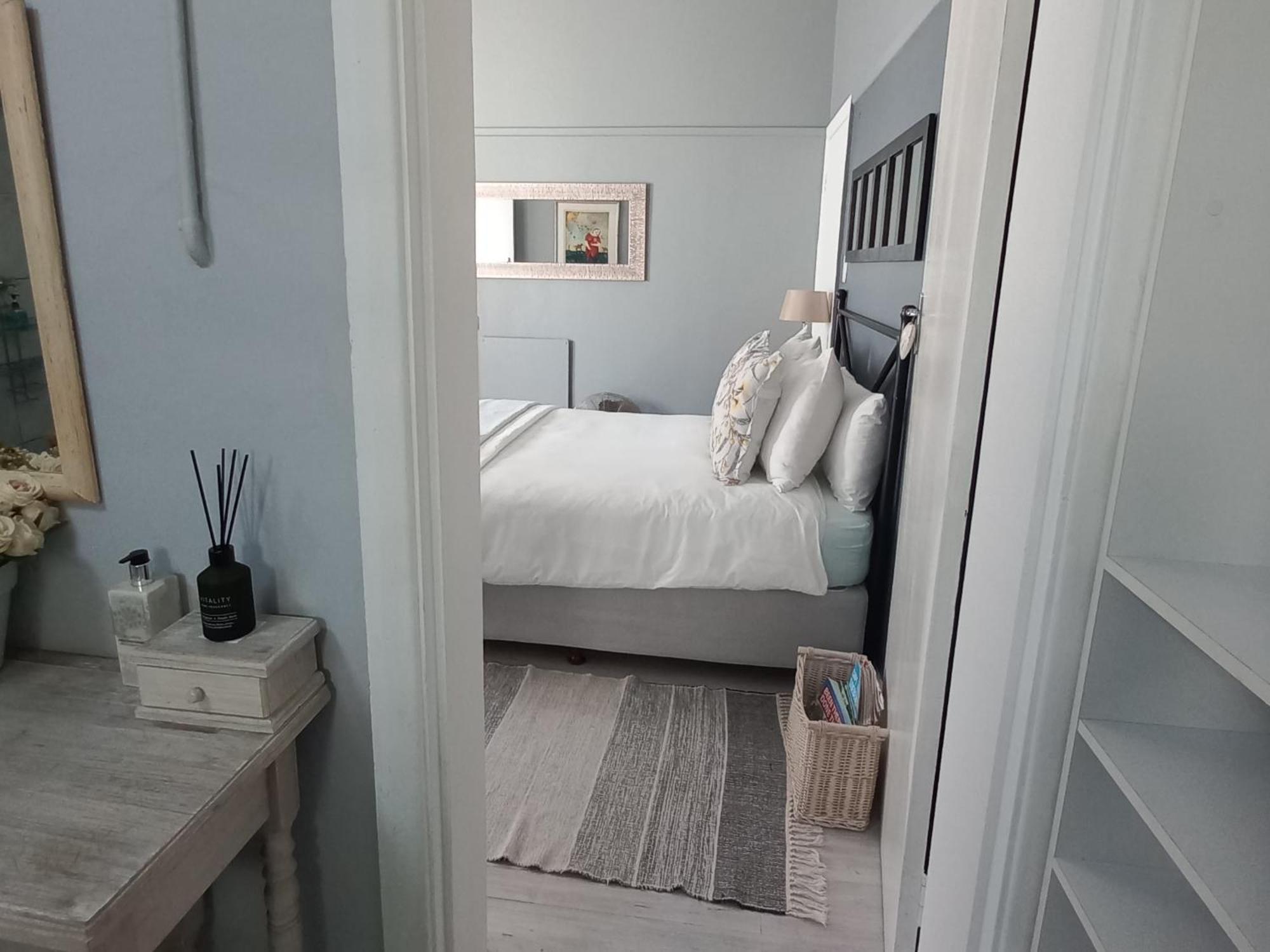 Peony Luxury Room With Wifi And Own Entrance Стеленбош Екстериор снимка