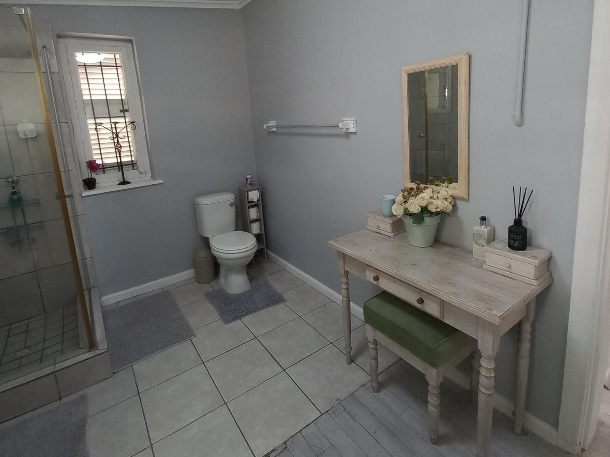 Peony Luxury Room With Wifi And Own Entrance Стеленбош Екстериор снимка
